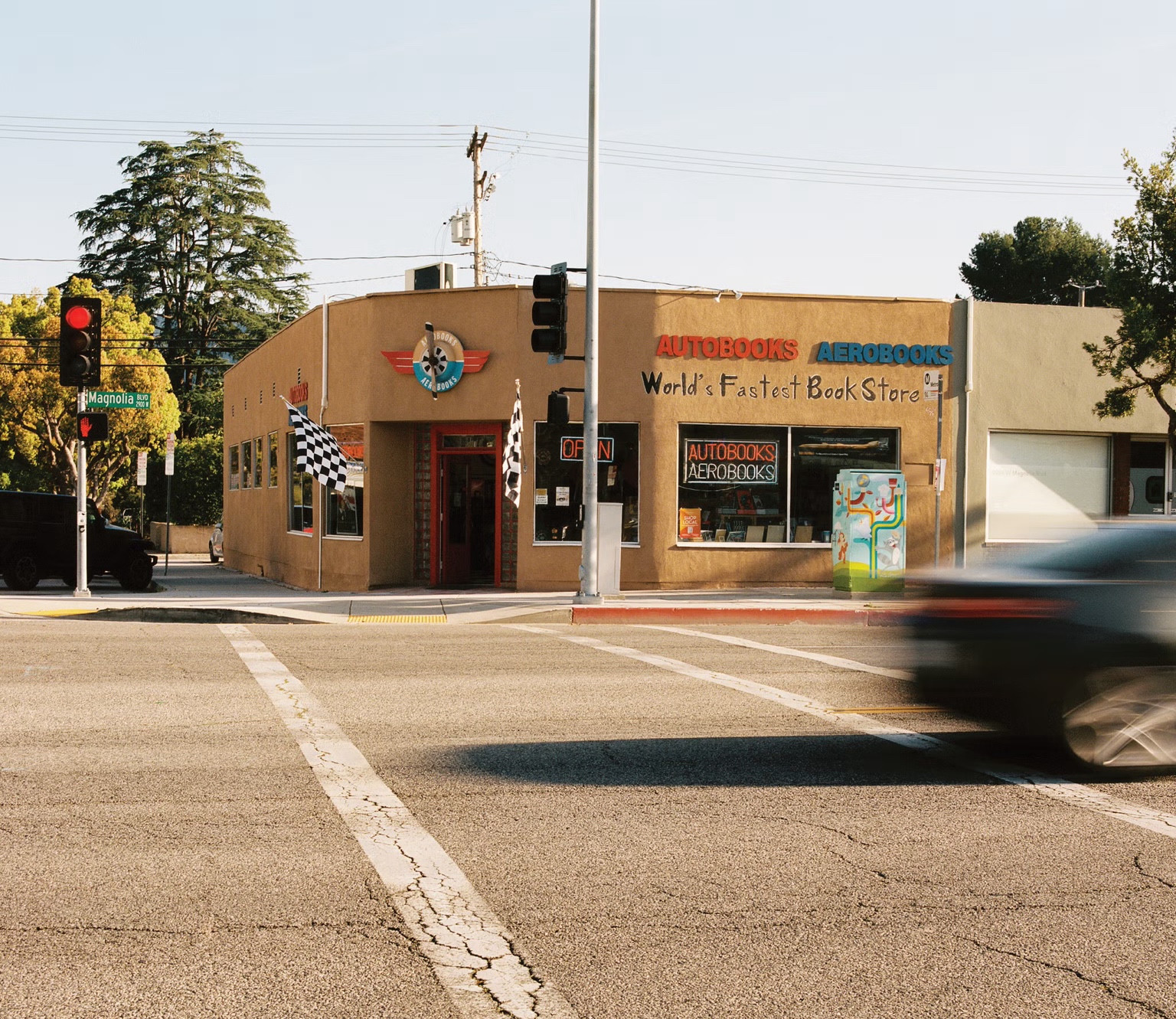 Autobooks-Aerobooks on West Magnolia Boulevard in Burbank. Courtesy of Dean Kirkland.