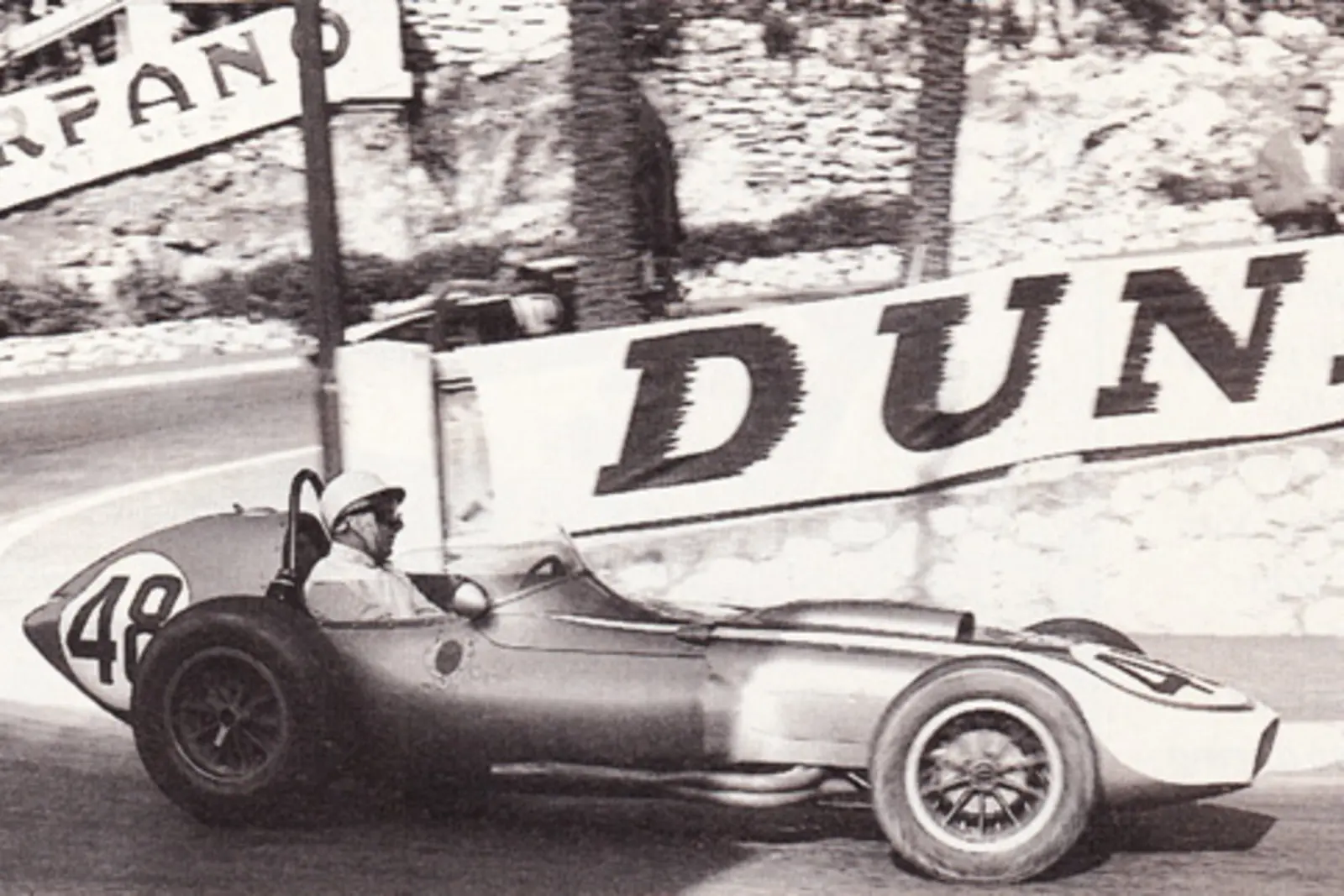 The number 48 Scarab in period competition. Chuck Daigh gave the team its sole World Championship finish at Riverside in 1960. Photograph from the GP-2 historical file, courtesy Mecum Auctions.